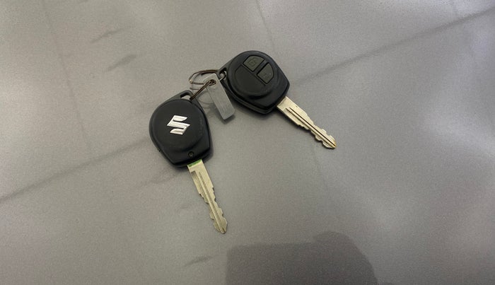 2013 Maruti Wagon R 1.0 VXI, Petrol, Manual, 39,196 km, Key Close Up