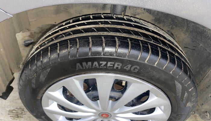 2013 Maruti Wagon R 1.0 VXI, Petrol, Manual, 39,196 km, Left Front Tyre Tread
