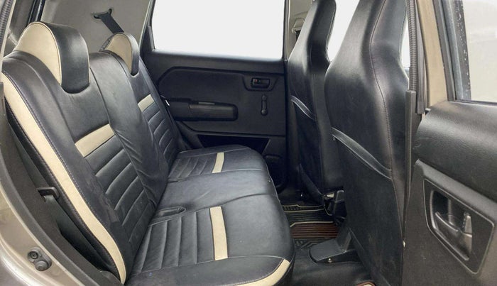 2022 Maruti New Wagon-R LXI CNG 1.0, CNG, Manual, 76,291 km, Right Side Rear Door Cabin