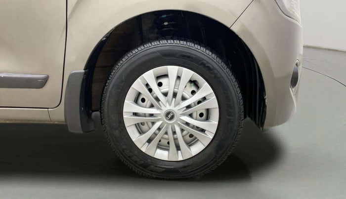 2022 Maruti New Wagon-R LXI CNG 1.0, CNG, Manual, 76,291 km, Right Front Wheel