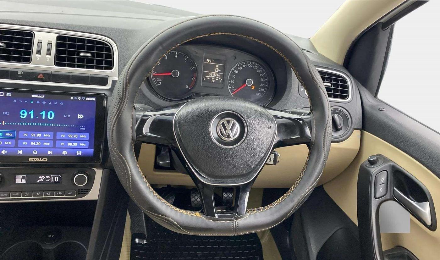 2017 Volkswagen Ameo COMFORTLINE 1.2L, Petrol, Manual, 59,202 km, Steering Wheel Close Up