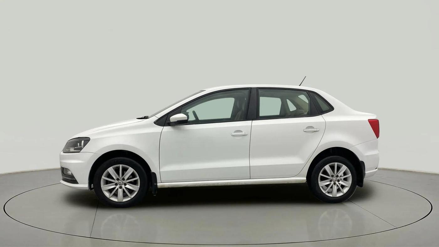 2017 Volkswagen Ameo COMFORTLINE 1.2L, Petrol, Manual, 59,202 km, Left Side