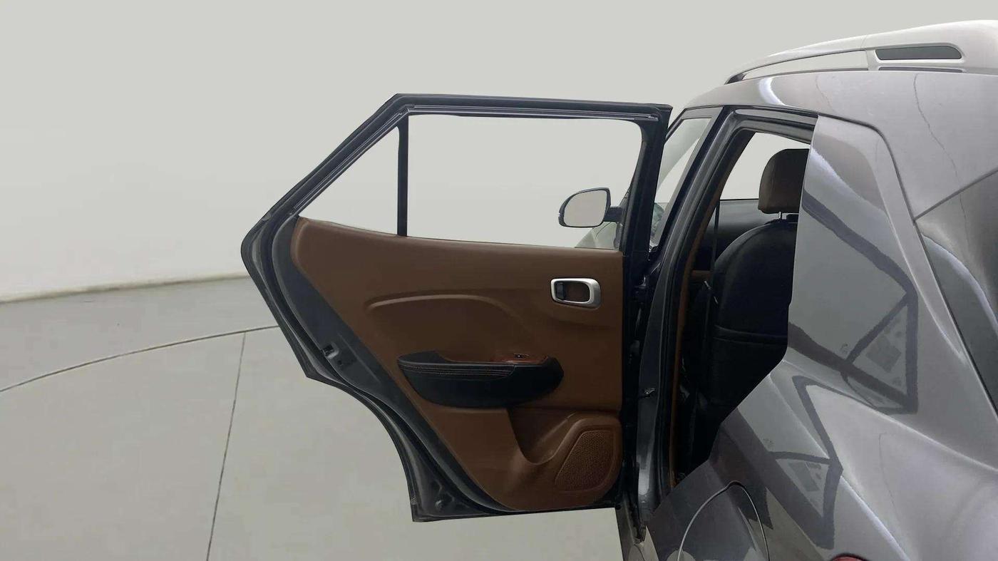 2021 Hyundai VENUE SX 1.0 (O) TURBO, Petrol, Manual, 24,329 km, LHS Rear Door