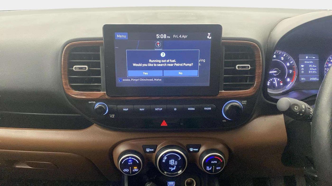 2021 Hyundai VENUE SX 1.0 (O) TURBO, Petrol, Manual, 24,329 km, Air Conditioner