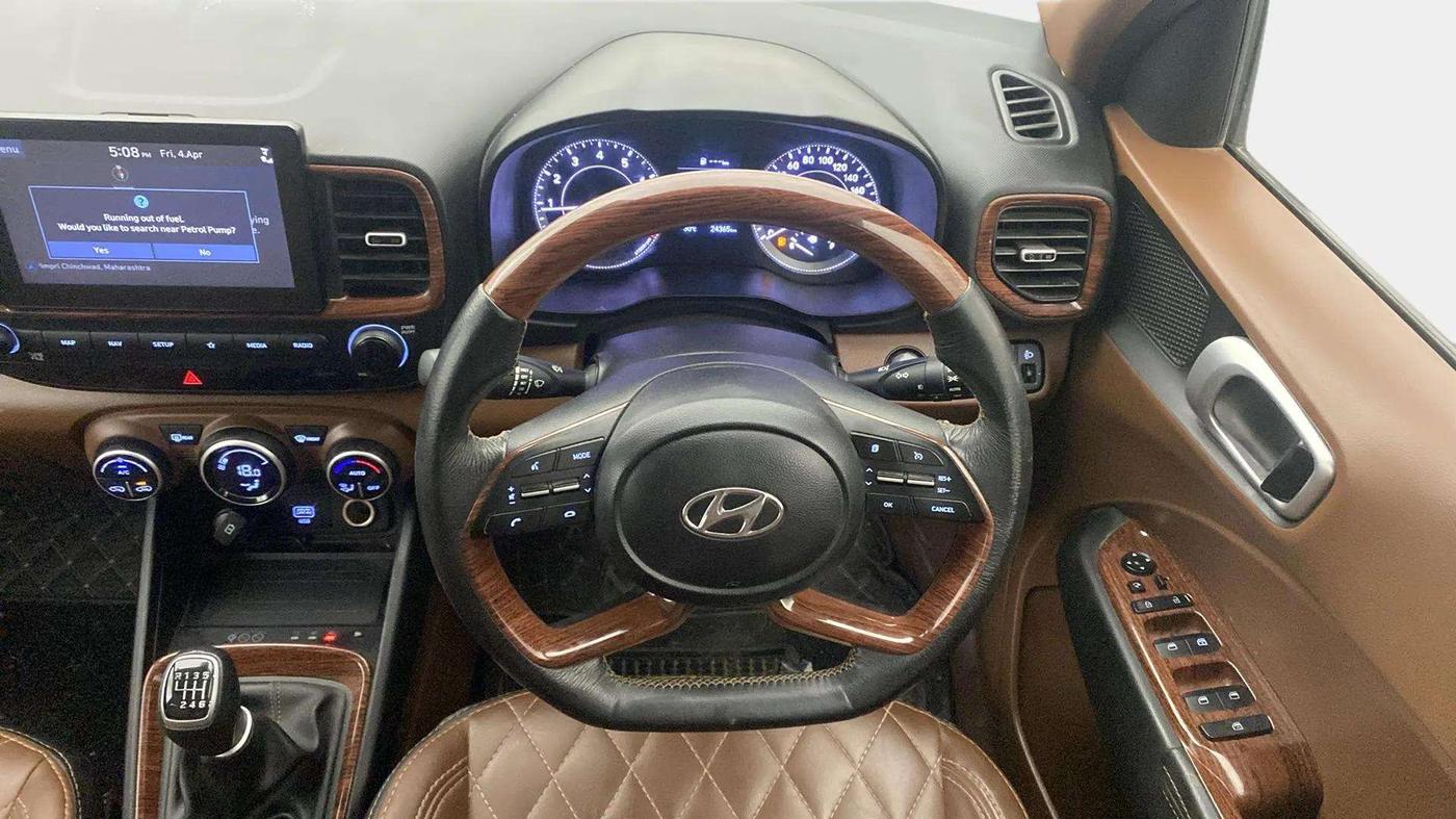 2021 Hyundai VENUE SX 1.0 (O) TURBO, Petrol, Manual, 24,329 km, Steering Wheel Close Up