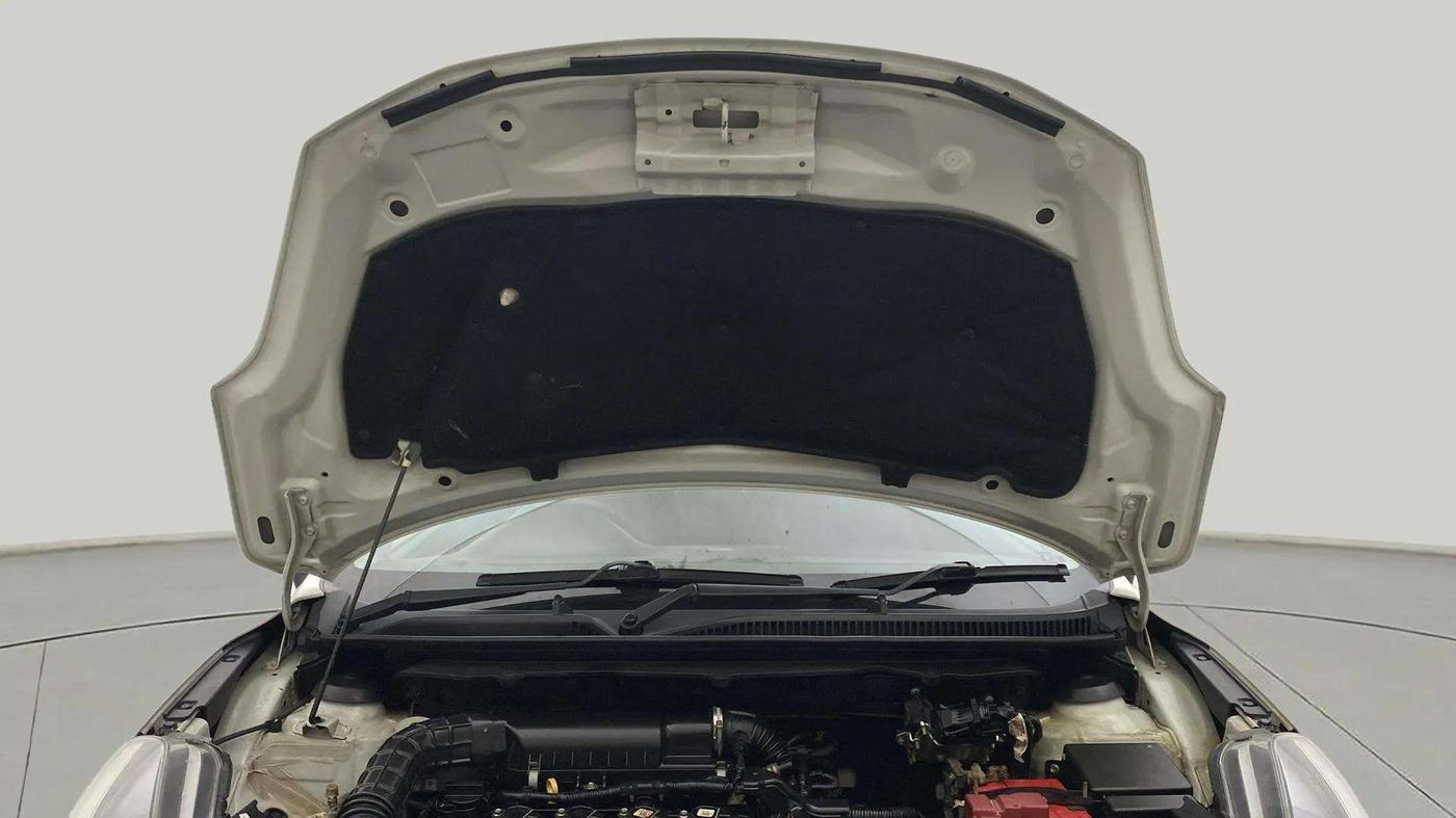 2020 Maruti Baleno ZETA PETROL 1.2, Petrol, Manual, 75,555 km, Open Bonet