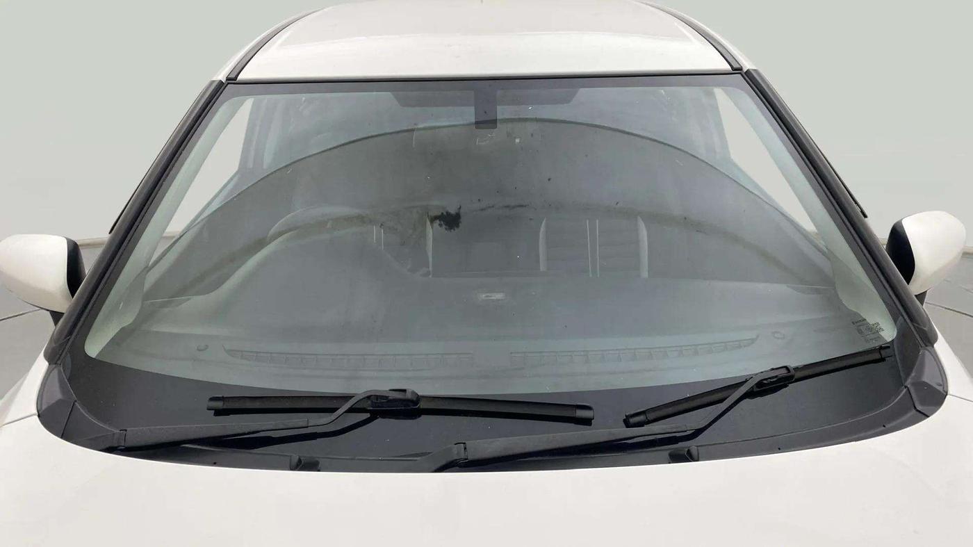2020 Maruti Baleno ZETA PETROL 1.2, Petrol, Manual, 75,555 km, Front Windshield