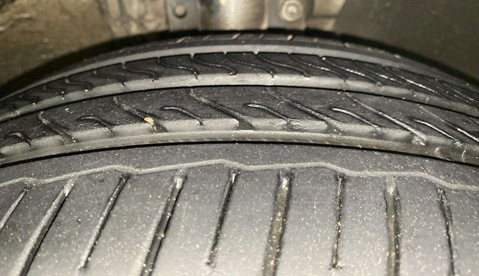 2016 Volkswagen Polo GT TSI AT, Petrol, Automatic, 42,950 km, Right Front Tyre Tread
