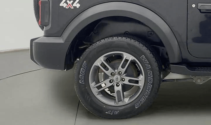 2021 Mahindra Thar LX PETROL HT 4WD AT, Petrol, Automatic, 48,849 km, Right Rear Wheel