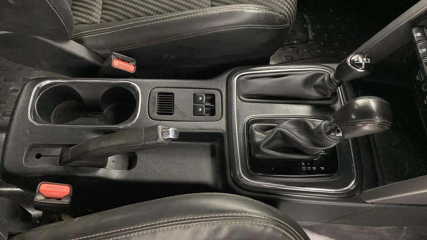 2021 Mahindra Thar LX PETROL HT 4WD AT, Petrol, Automatic, 48,849 km, Gear Lever