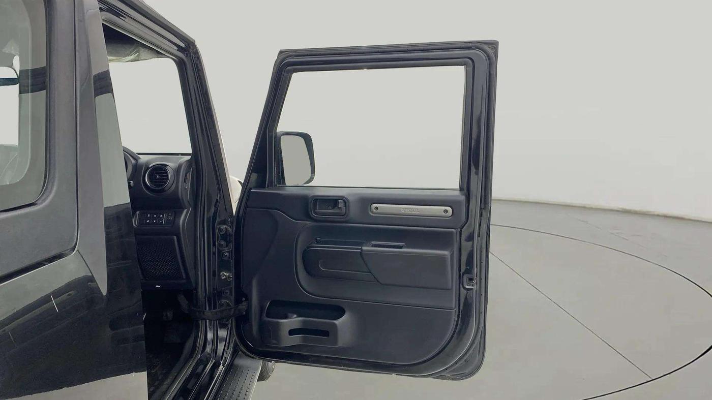 2021 Mahindra Thar LX PETROL HT 4WD AT, Petrol, Automatic, 48,849 km, RHS Front Door
