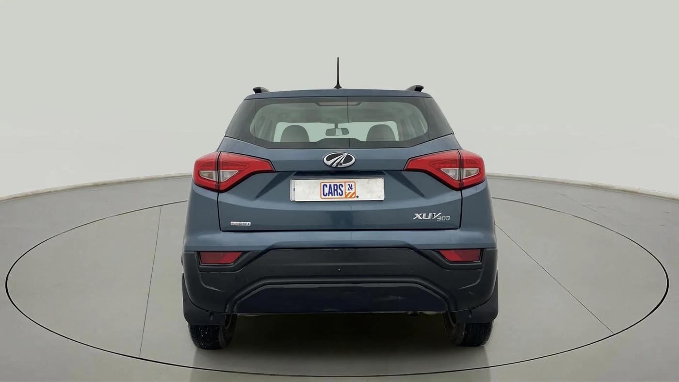 2022 Mahindra XUV300 W6 1.2 PETROL AMT, Petrol, Automatic, 14,316 km, Back/Rear