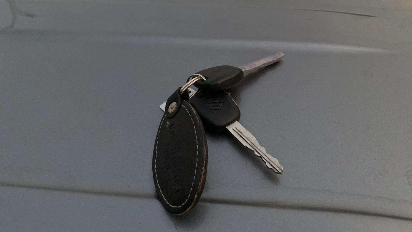 2023 Maruti Eeco 7 STR STD 1.2, CNG, Manual, 18,913 km, Key Close Up