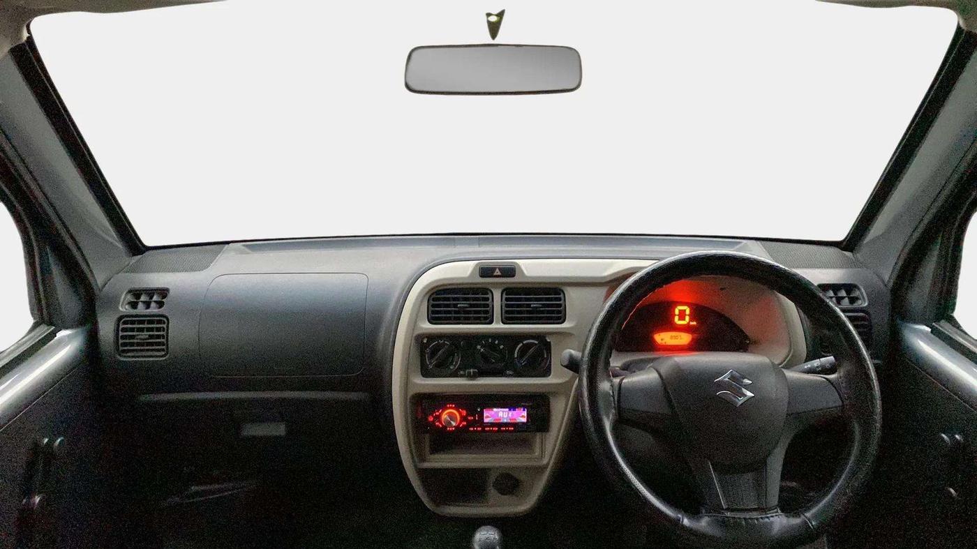 2023 Maruti Eeco 7 STR STD 1.2, CNG, Manual, 18,913 km, Dashboard