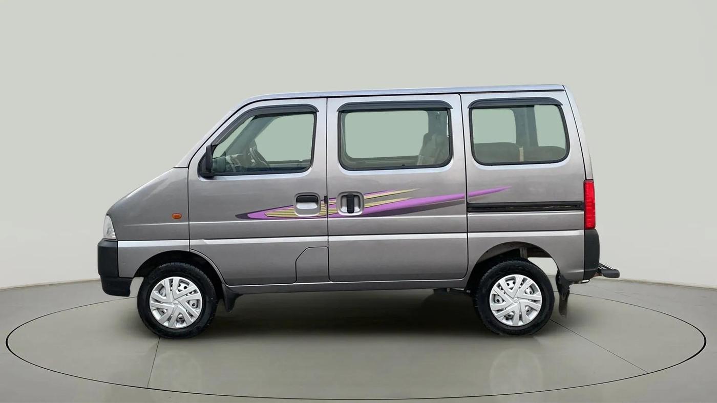 2023 Maruti Eeco 7 STR STD 1.2, CNG, Manual, 18,913 km, Left Side