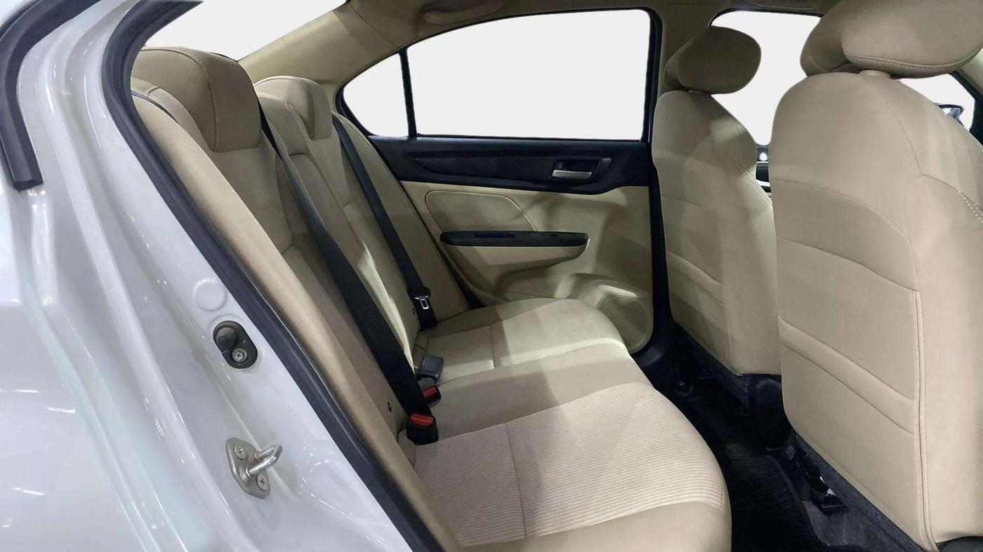2022 Honda Amaze 1.2L I-VTEC VX, Petrol, Manual, 4,855 km, Right Side Rear Door Cabin
