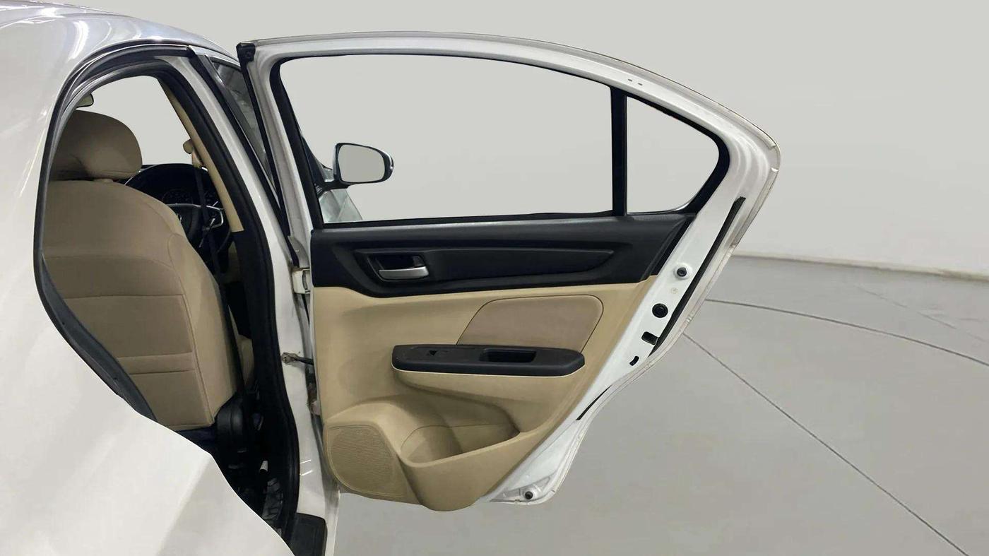 2022 Honda Amaze 1.2L I-VTEC VX, Petrol, Manual, 4,855 km, RHS Rear Door