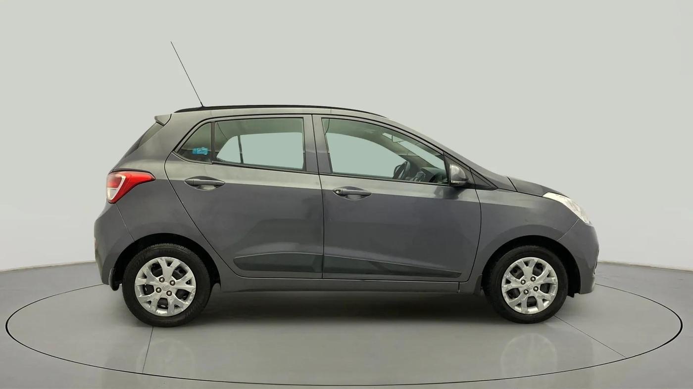 2016 Hyundai Grand i10 SPORTZ 1.2 KAPPA VTVT, Petrol, Manual, 92,850 km, Right Side View
