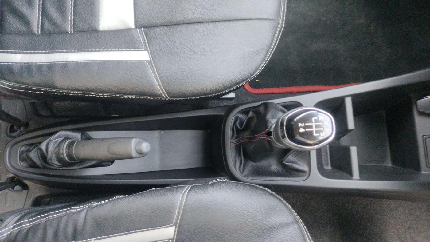 2021 Renault Kwid RXT 1.0 (O), Petrol, Manual, 10,710 km, Gear Lever