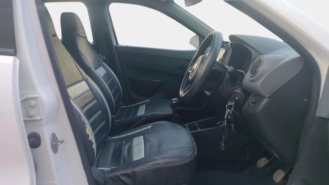 2021 Renault Kwid RXT 1.0 (O), Petrol, Manual, 10,710 km, Right Side Front Door Cabin