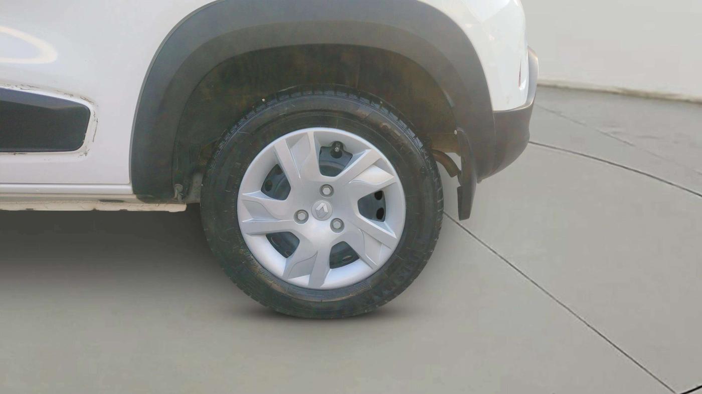 2021 Renault Kwid RXT 1.0 (O), Petrol, Manual, 10,710 km, Left Rear Wheel