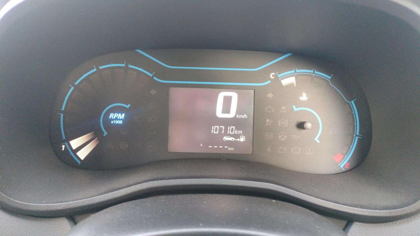 2021 Renault Kwid RXT 1.0 (O), Petrol, Manual, 10,710 km, Odometer Image