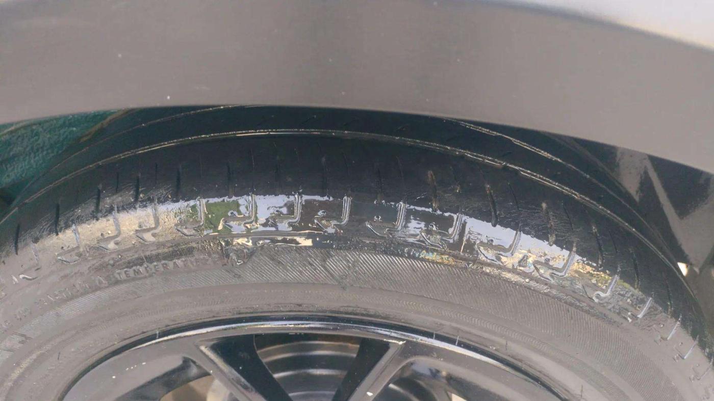 2017 Maruti IGNIS ZETA 1.2 AMT, Petrol, Automatic, 36,729 km, Left Rear Tyre Tread