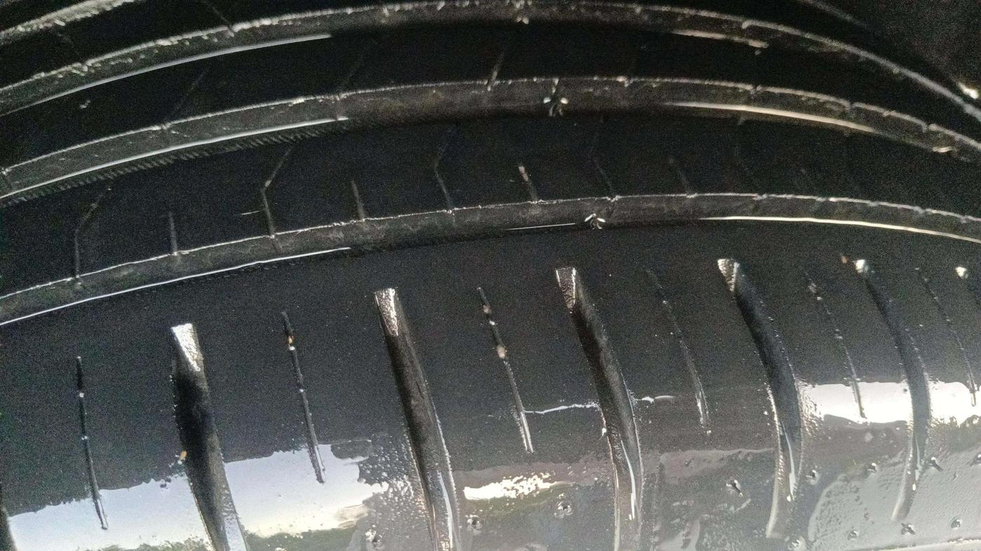 2021 Maruti Baleno ZETA PETROL 1.2, Petrol, Manual, 28,068 km, Left Rear Tyre Tread