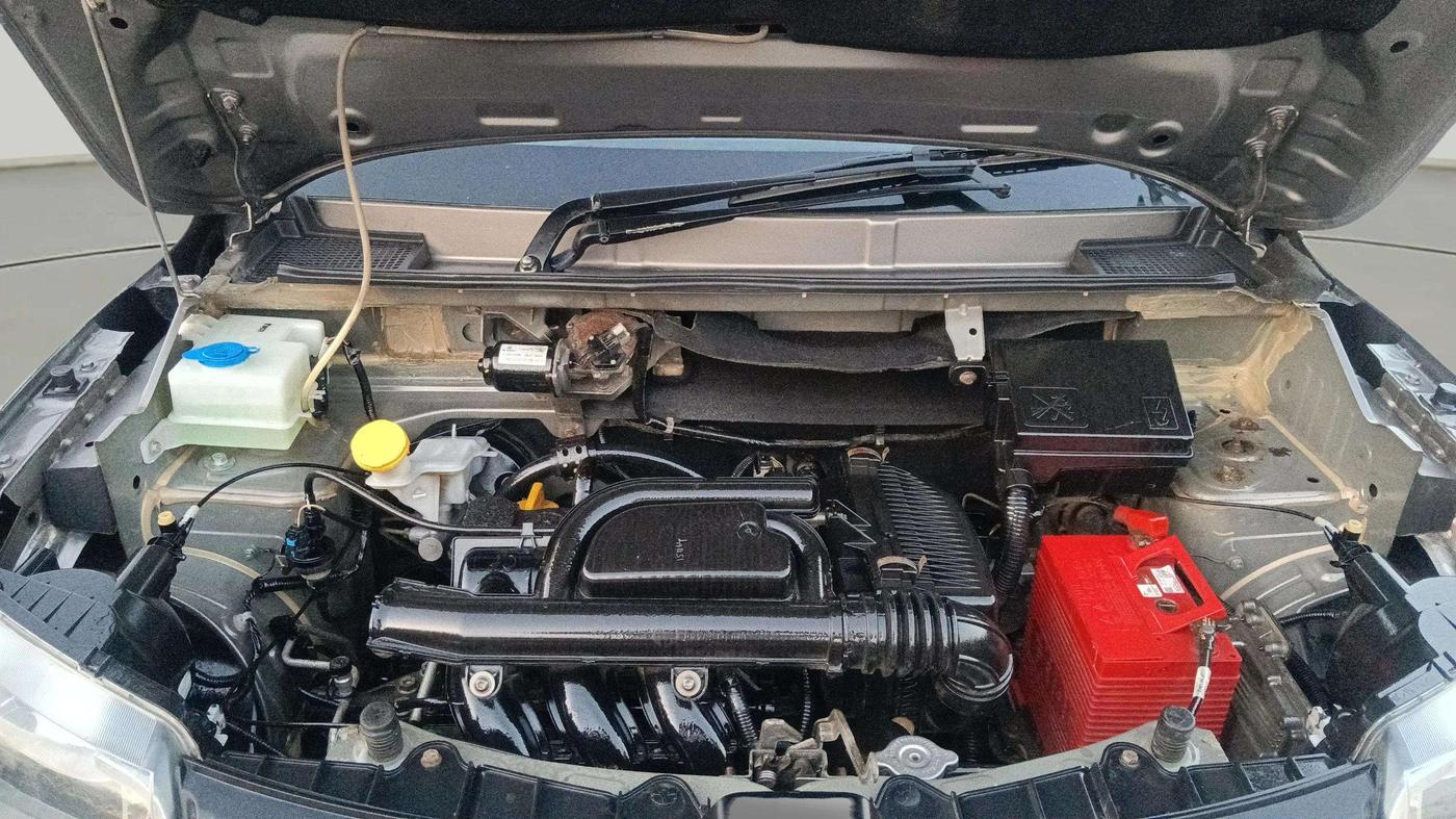 2019 Renault Kwid RXT 1.0 AMT (O), Petrol, Automatic, 34,363 km, Engine View