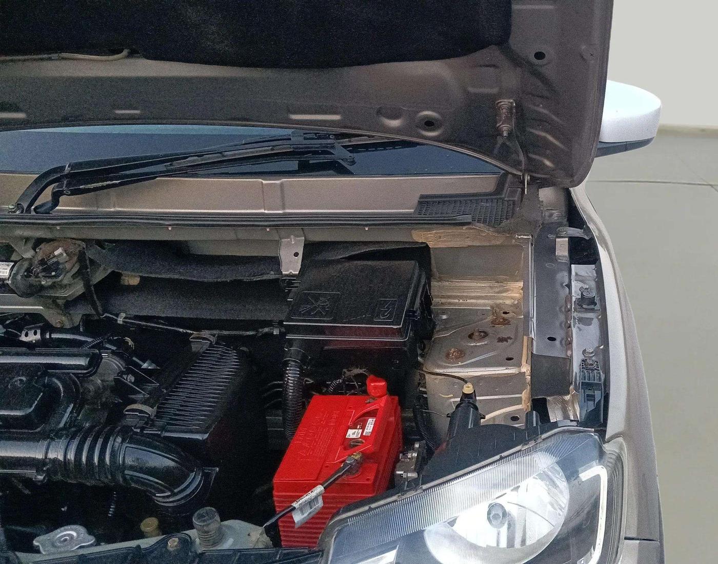 2019 Renault Kwid RXT 1.0 AMT (O), Petrol, Automatic, 34,363 km, Engine View - Left