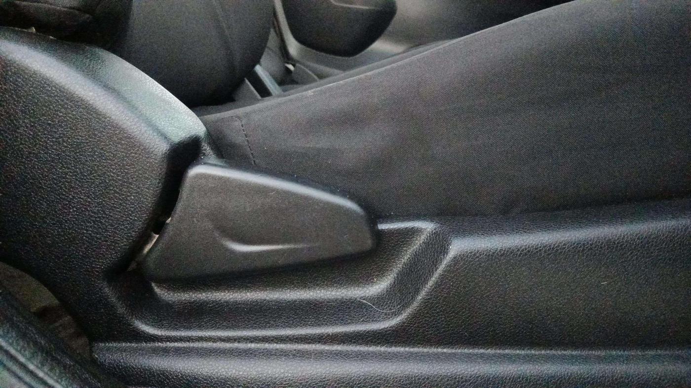 2019 Renault Kwid RXT 1.0 AMT (O), Petrol, Automatic, 34,363 km, Driver Side Adjustment Panel