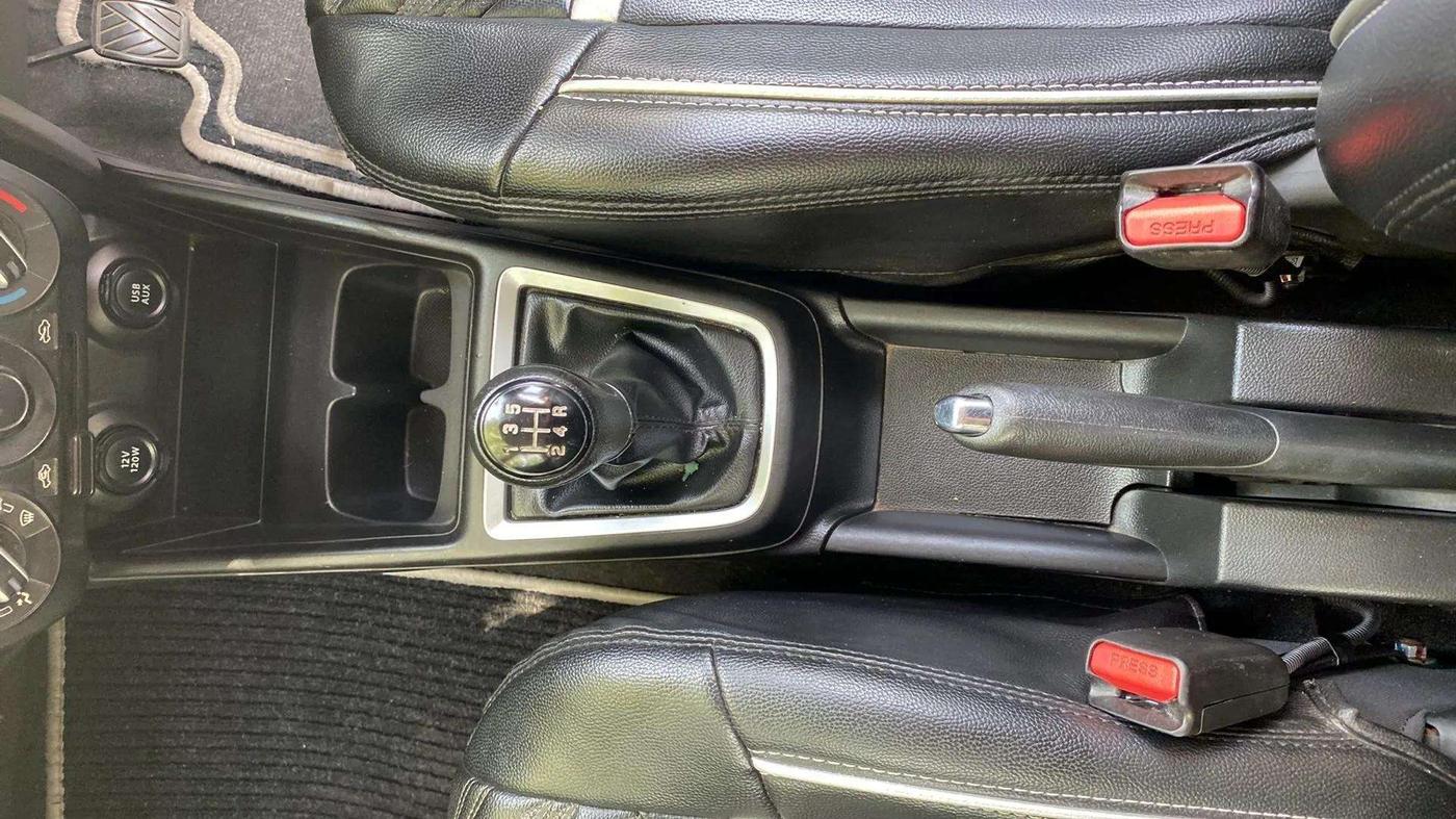 2020 Maruti Swift VXI, Petrol, Manual, 60,027 km, Gear Lever