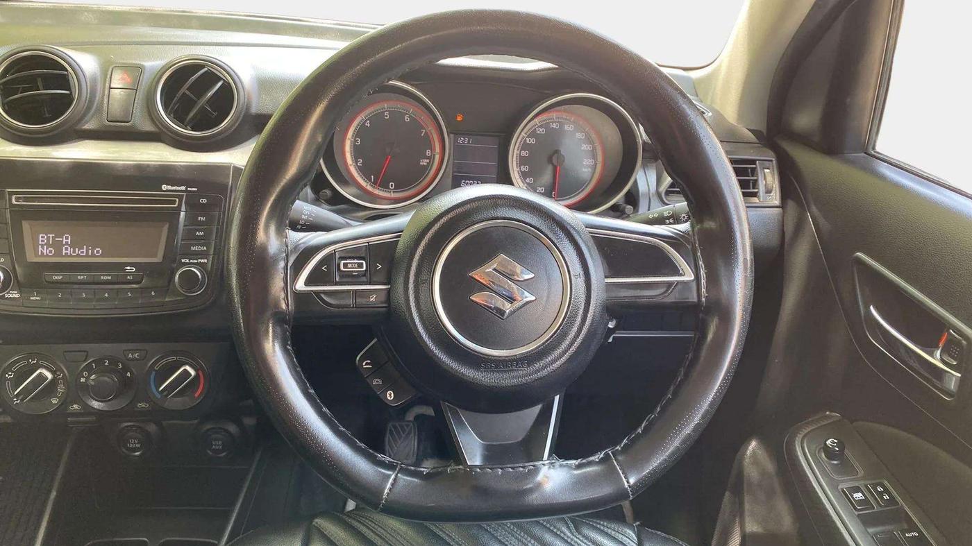 2020 Maruti Swift VXI, Petrol, Manual, 60,027 km, Steering Wheel Close Up