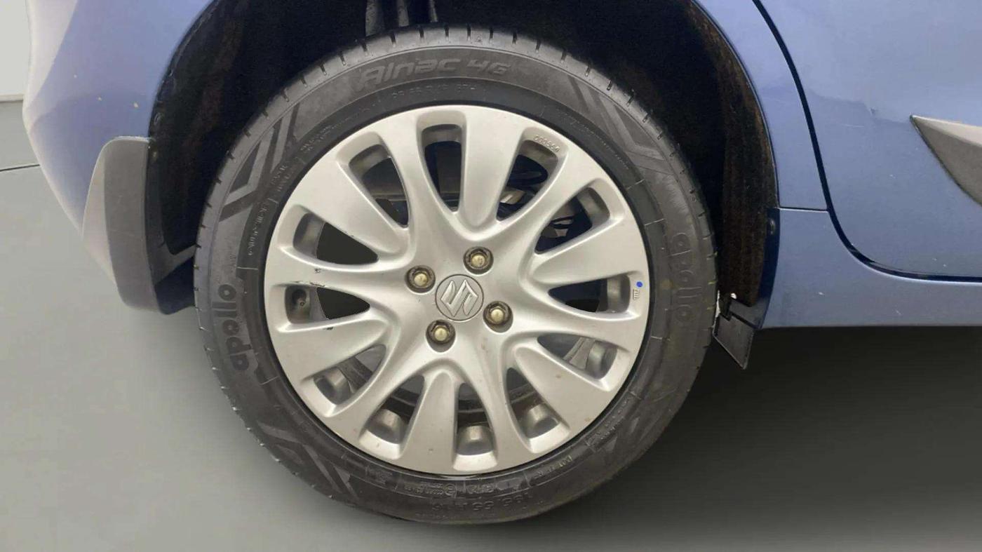 2017 Maruti Baleno ALPHA PETROL 1.2, Petrol, Manual, 23,696 km, Right Rear Wheel