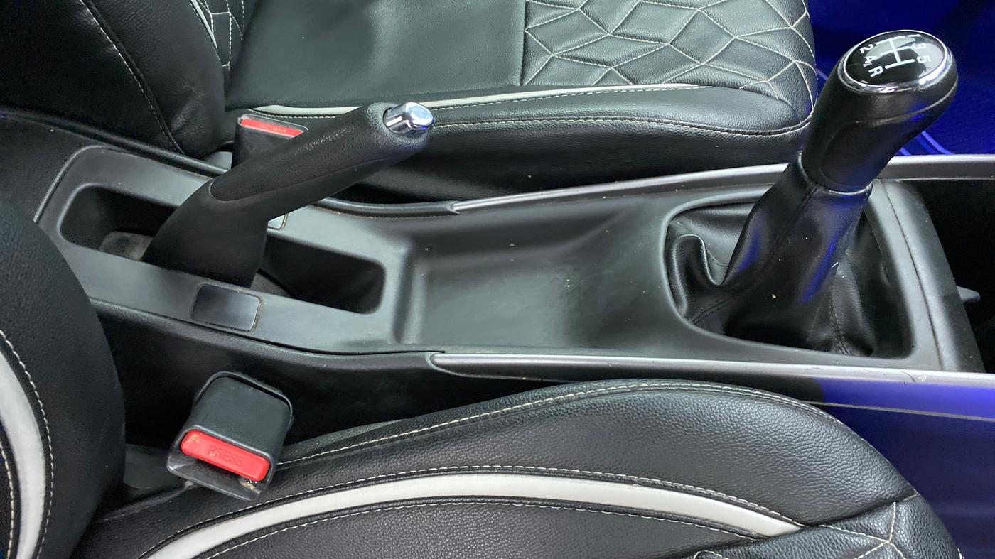 2021 Maruti Baleno DELTA PETROL 1.2, Petrol, Manual, 55,622 km, Gear Lever