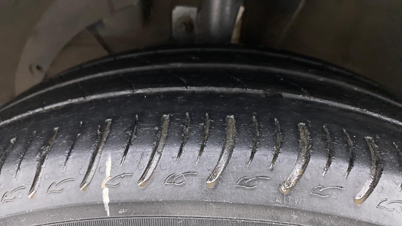 2021 Maruti Baleno DELTA PETROL 1.2, Petrol, Manual, 55,622 km, Left Front Tyre Tread