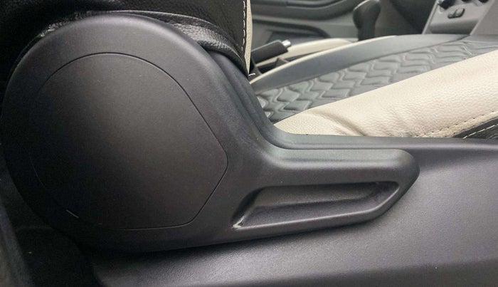 2022 Tata Tiago XT PETROL, Petrol, Manual, 3,490 km, Driver Side Adjustment Panel