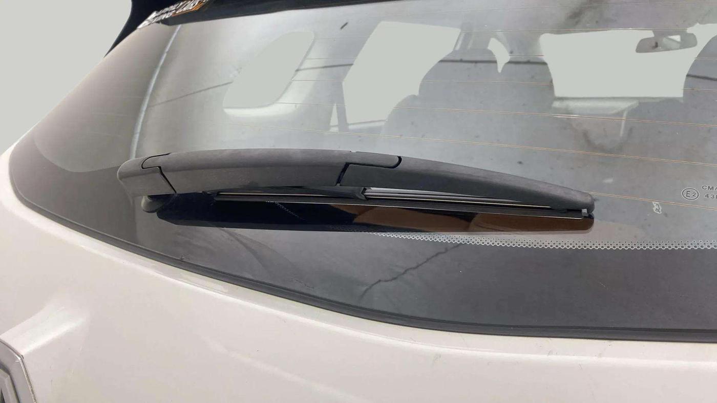 2020 MG HECTOR PLUS SHARP 1.5 PETROL TURBO DCT 6-STR, Petrol, Automatic, 76,179 km, Rear Wiper