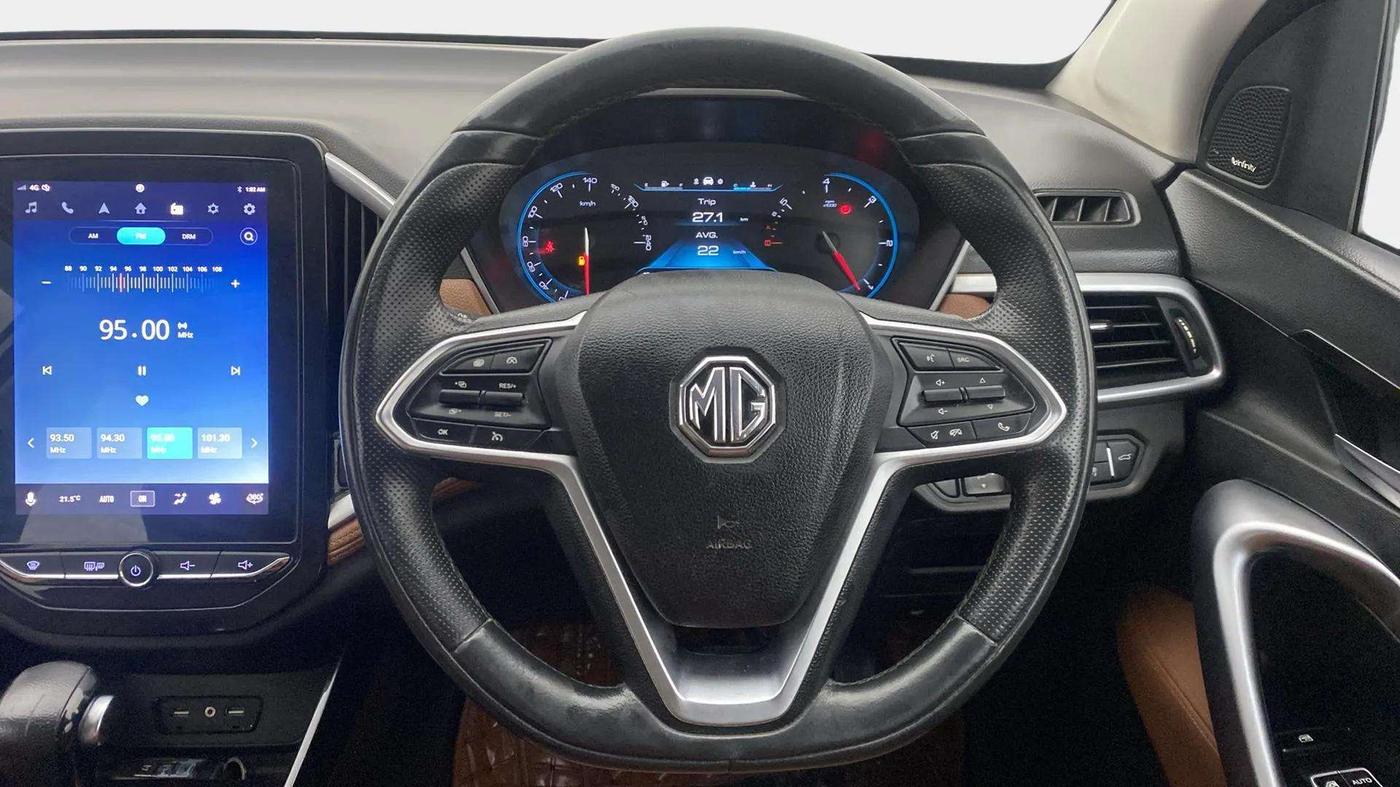 2020 MG HECTOR PLUS SHARP 1.5 PETROL TURBO DCT 6-STR, Petrol, Automatic, 76,179 km, Steering Wheel Close Up