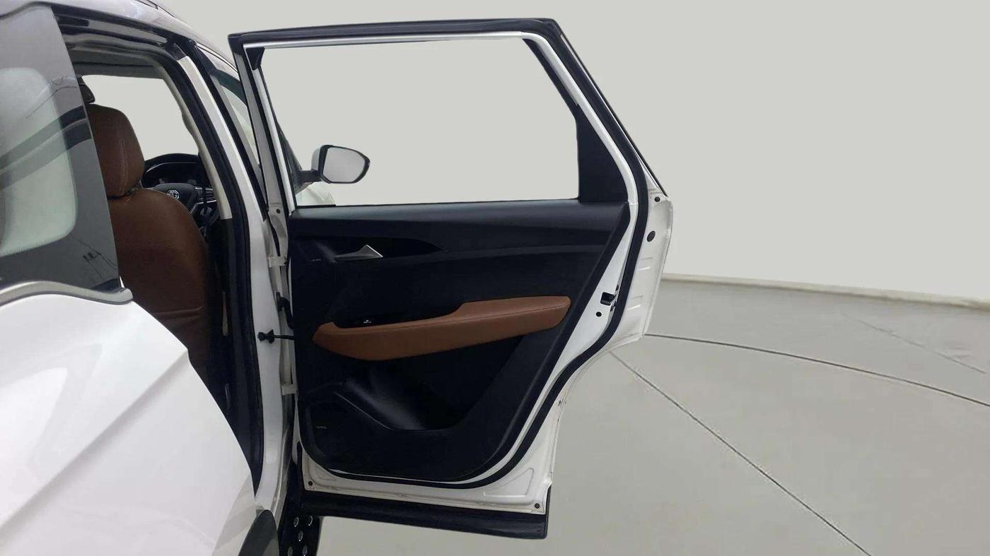2020 MG HECTOR PLUS SHARP 1.5 PETROL TURBO DCT 6-STR, Petrol, Automatic, 76,179 km, RHS Rear Door
