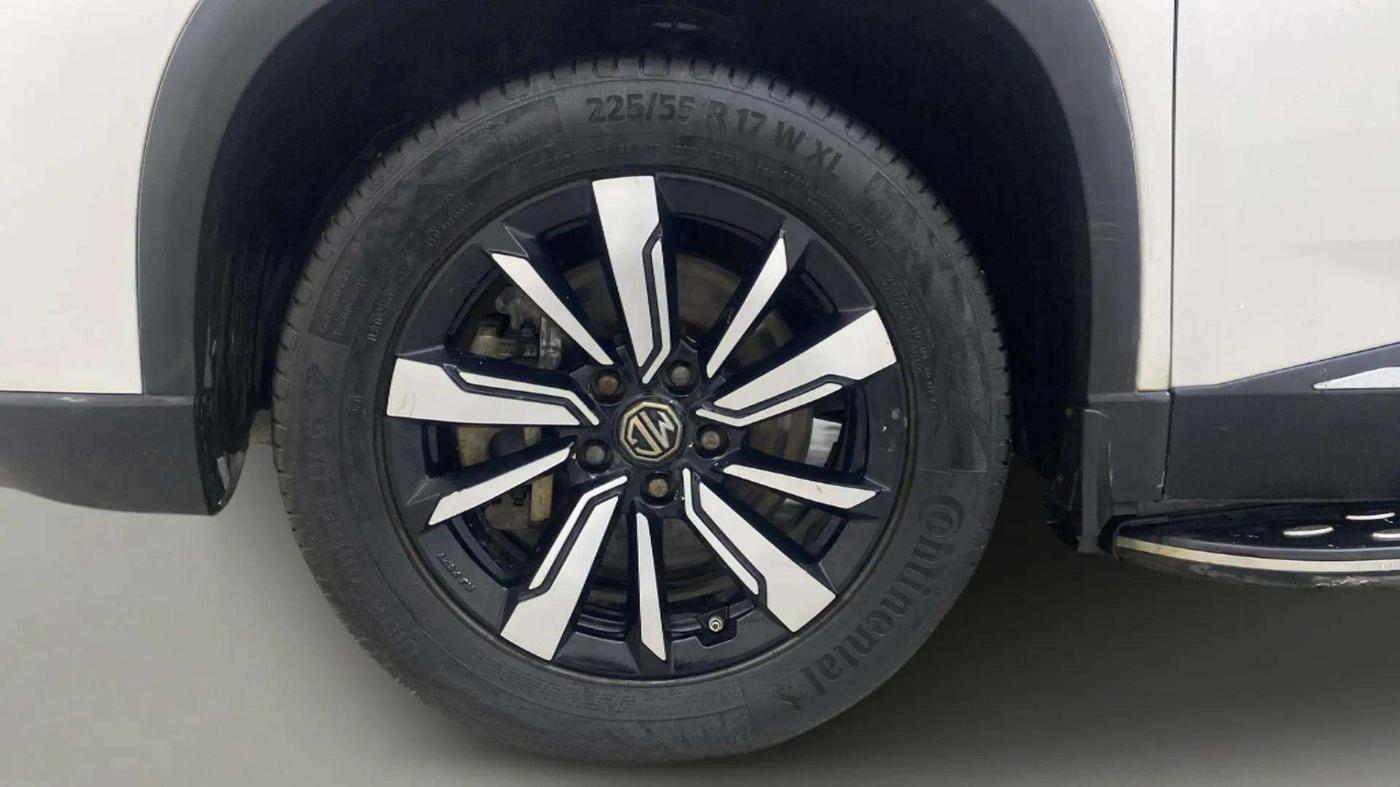 2020 MG HECTOR PLUS SHARP 1.5 PETROL TURBO DCT 6-STR, Petrol, Automatic, 76,179 km, Left Front Wheel