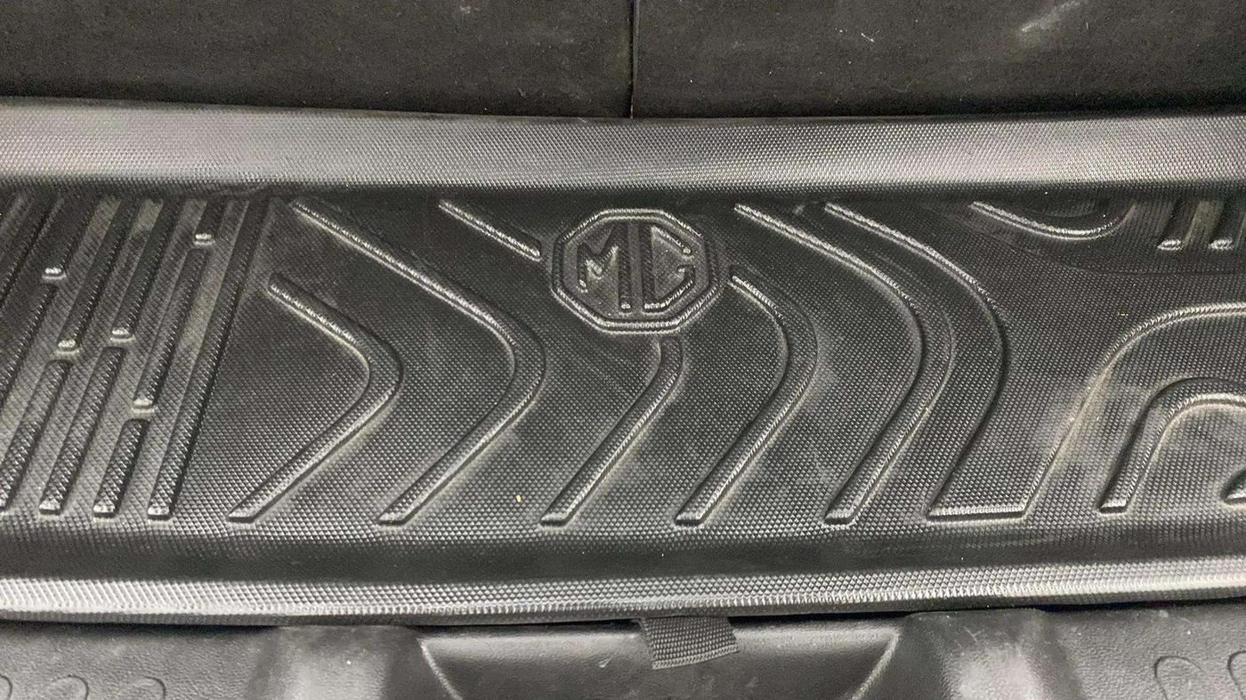 2020 MG HECTOR PLUS SHARP 1.5 PETROL TURBO DCT 6-STR, Petrol, Automatic, 76,179 km, Boot Open Zoomed View