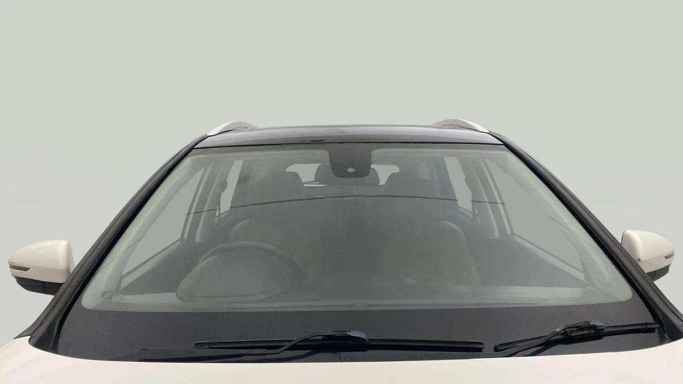 2020 MG HECTOR PLUS SHARP 1.5 PETROL TURBO DCT 6-STR, Petrol, Automatic, 76,179 km, Front Windshield