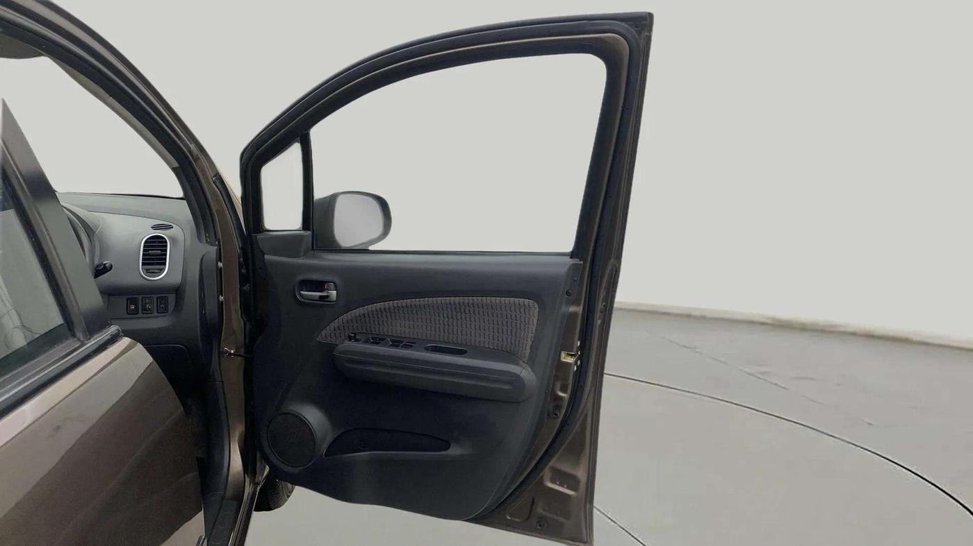 2015 Maruti Ritz ZXI, Petrol, Manual, 68,533 km, RHS Front Door