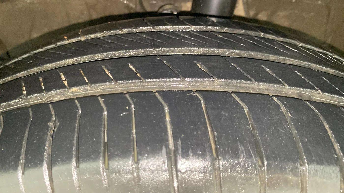 2015 Maruti Ritz ZXI, Petrol, Manual, 68,533 km, Left Front Tyre Tread