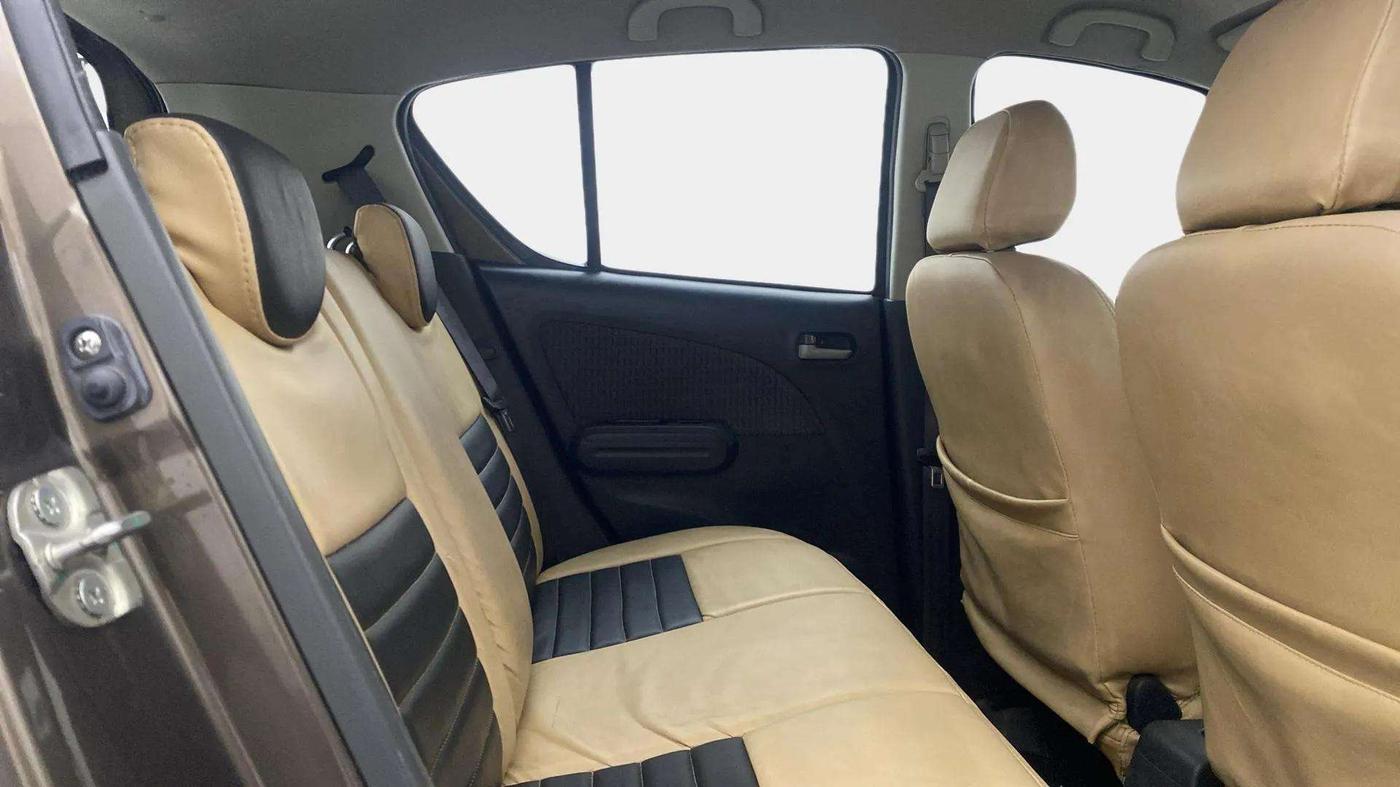 2015 Maruti Ritz ZXI, Petrol, Manual, 68,533 km, Right Side Rear Door Cabin