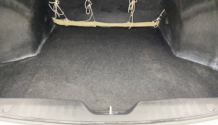 2016 Maruti Ciaz ZXI+ AT, Petrol, Automatic, 40,229 km, Boot Inside