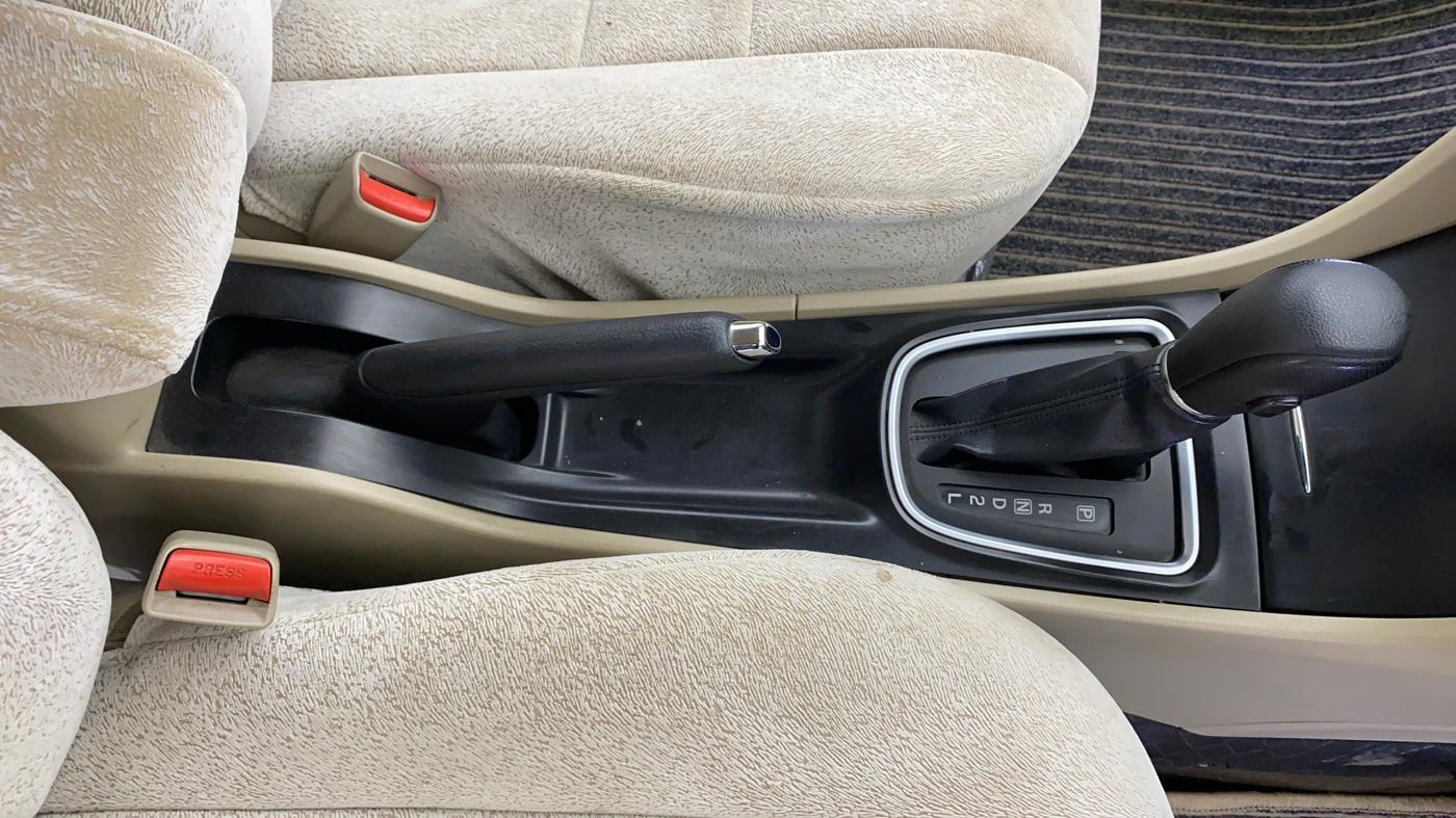 2016 Maruti Ciaz ZXI+ AT, Petrol, Automatic, 40,229 km, Gear Lever