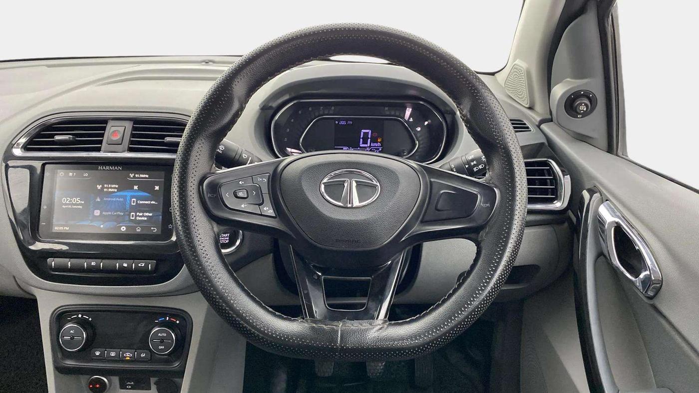 2021 Tata TIGOR XZ PLUS PETROL, CNG, Manual, 95,892 km, Steering Wheel Close Up