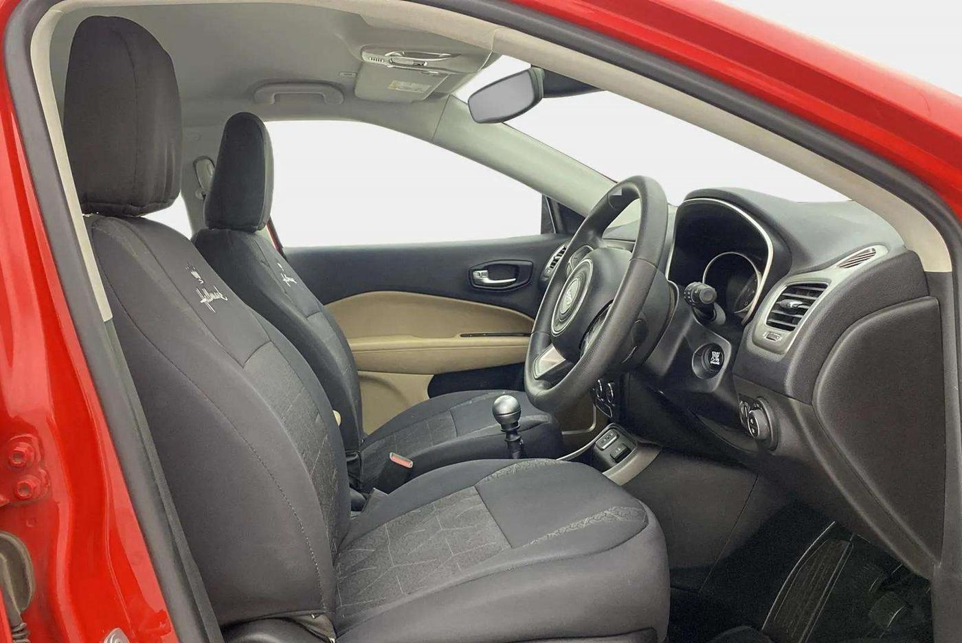2017 Jeep Compass LONGITUDE 2.0 DIESEL, Diesel, Manual, 52,909 km, Right Side Front Door Cabin